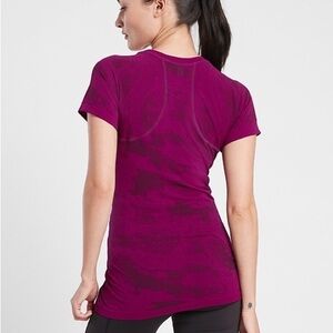 Athleta Magenta Short Sleeve Tee